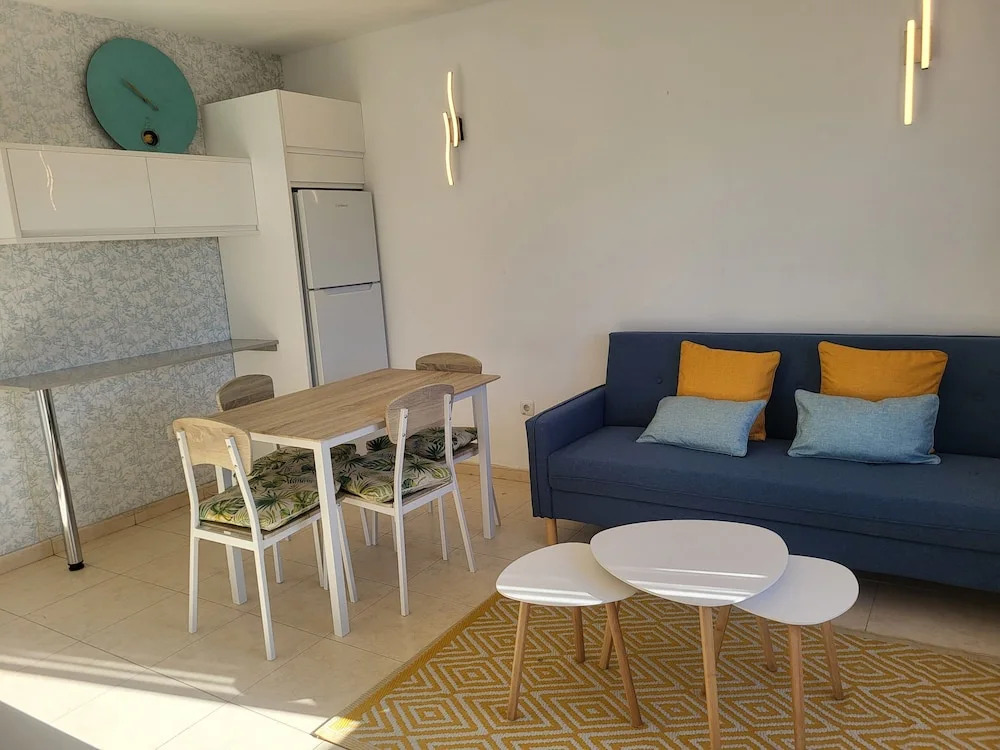 Oasis Royal 2 Dormitorios Piscinasfibra Optica