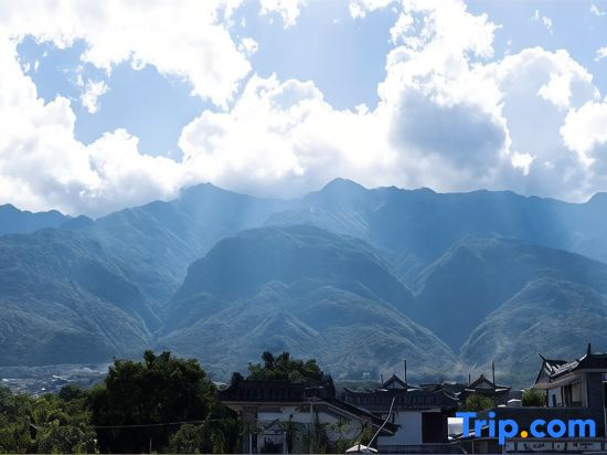 Feihua Qingmeng · Garden Oxygen Courtyard Boutique Stay (Dali Ancient City South Gate)