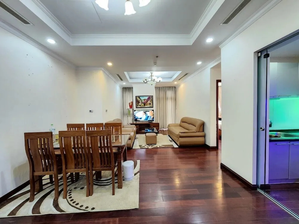Vinhomes Royal City Luxury Apartment 2 Br