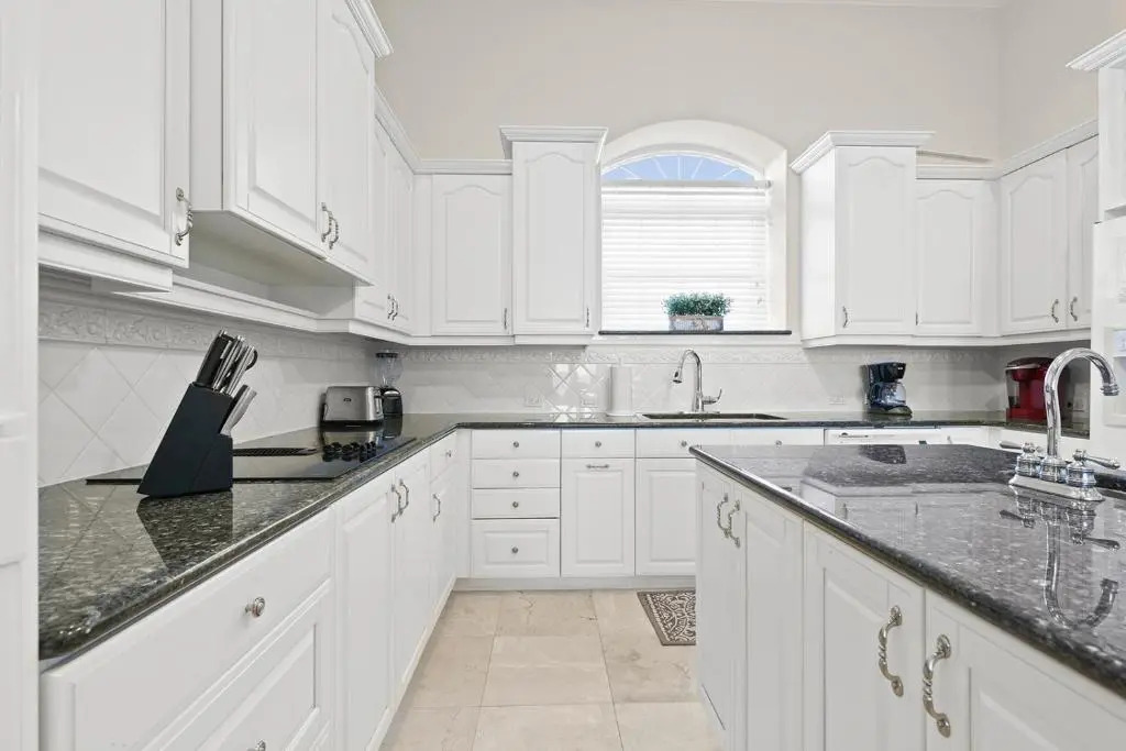 Beach Belle, 4 Bedrooms, Sleeps 10, Private Pool, Ocean Front, Elevator