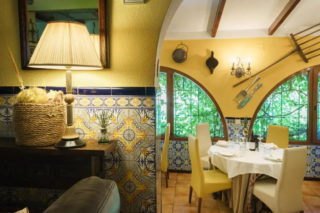 Hotel Rural Albamanjon