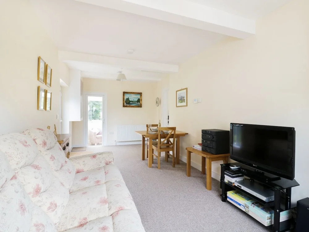 Hollyberry Cottage