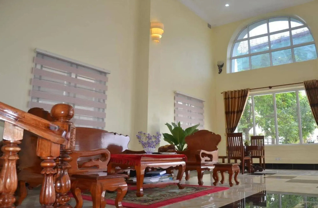 Bonnie Villa