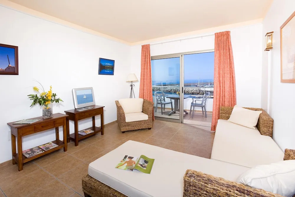 Apartamentos Gema Aguamarina Golf