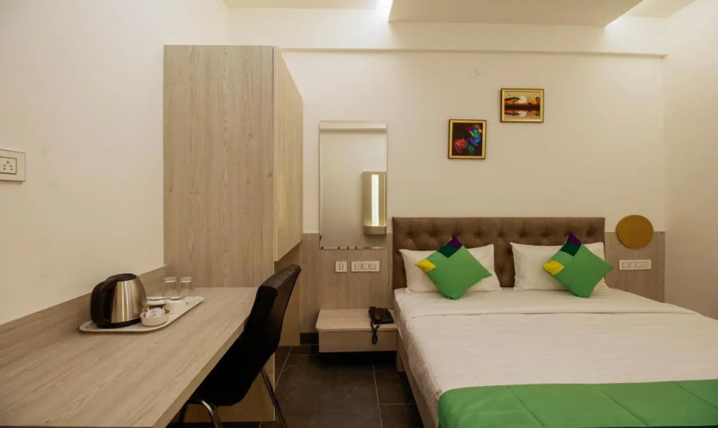 Itsy Hotels Silver Keys