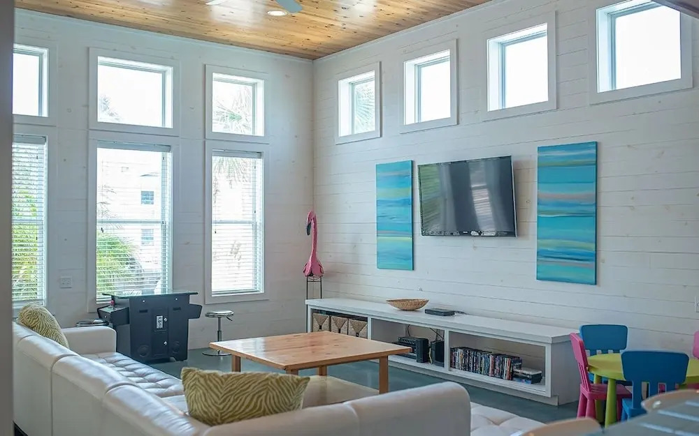 RePhil CanTina - 3 Br Home