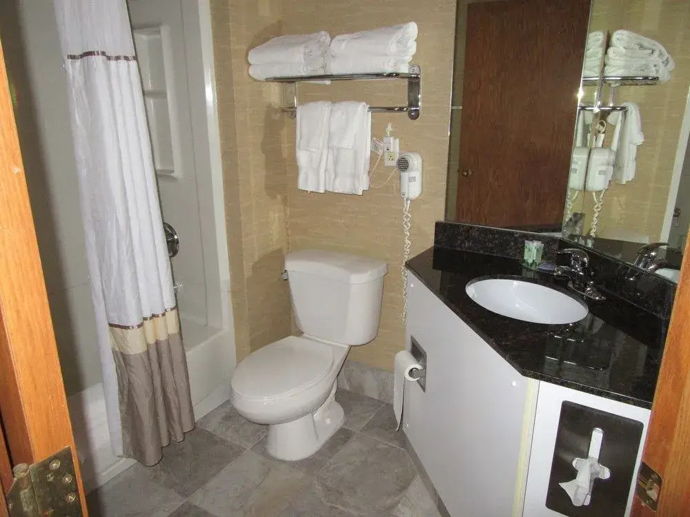 Express Suites Riverport Inn & Suites