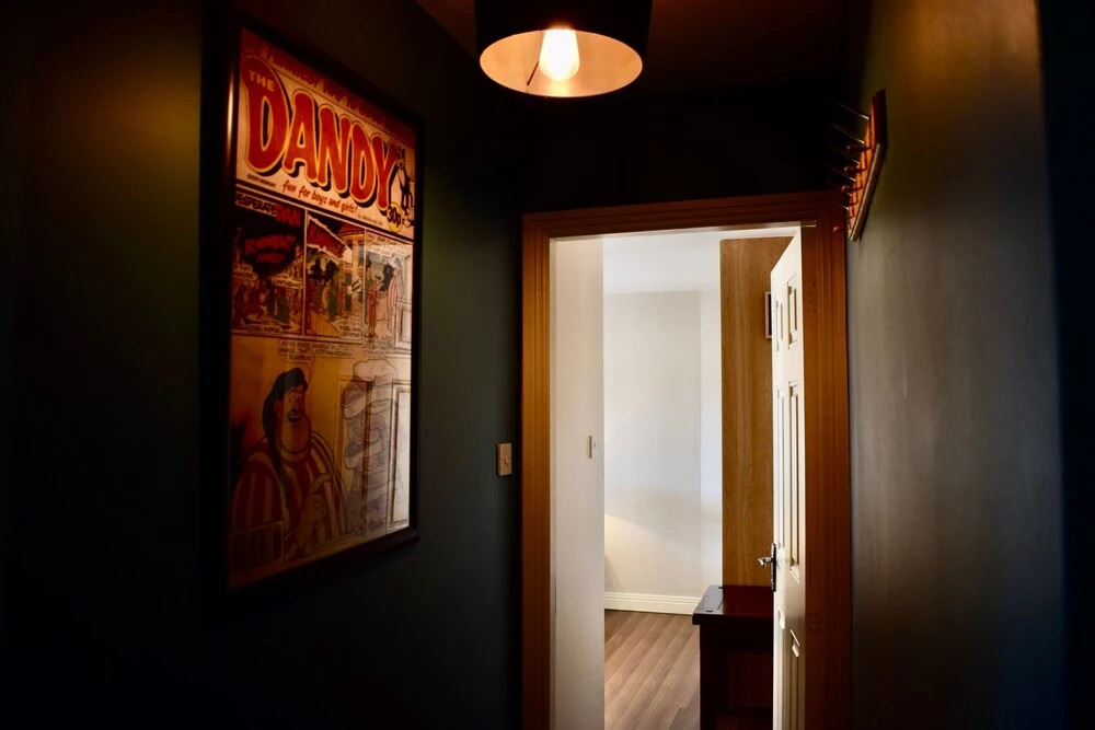 Modern 2 Bedroom Flat Above Family Run Pub