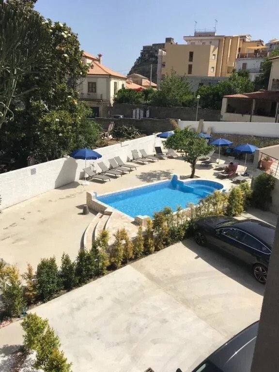 Asterias Residence - Rooms & SPA