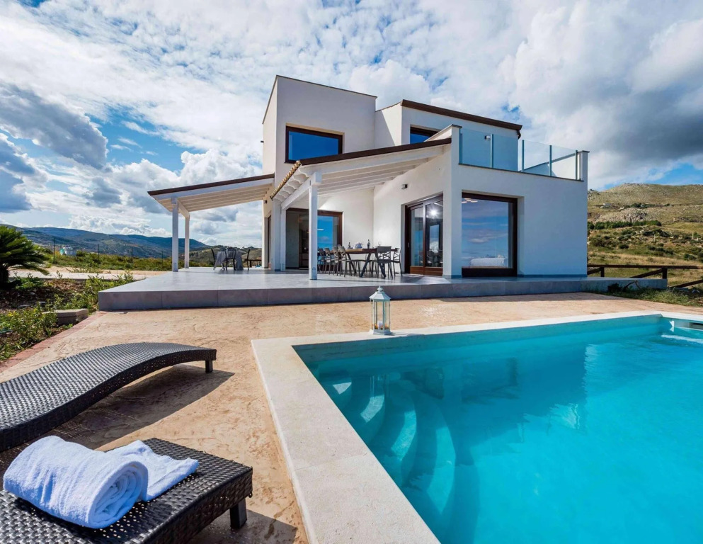 Villa Rocchi Livreri by Interhome