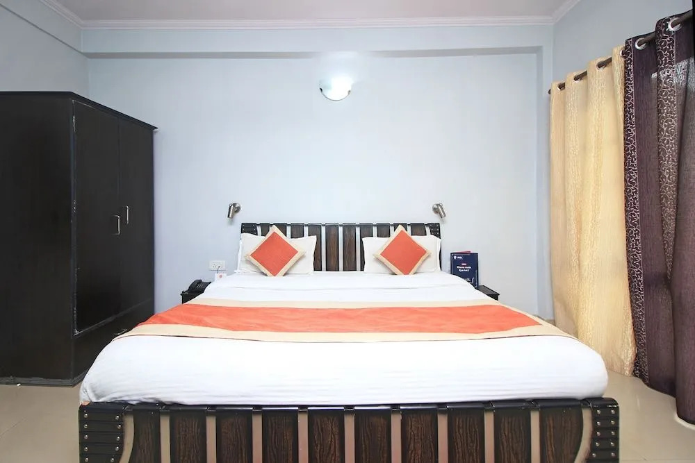 OYO 4109 Hotel Traveller Inn