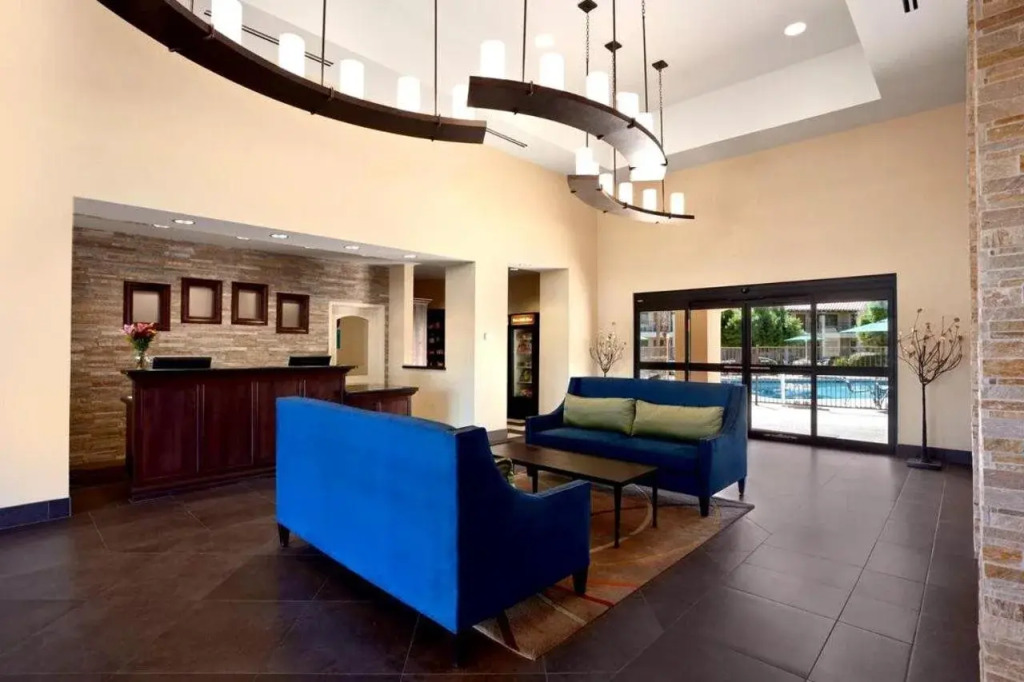 Days Inn and Suites Scottsdale