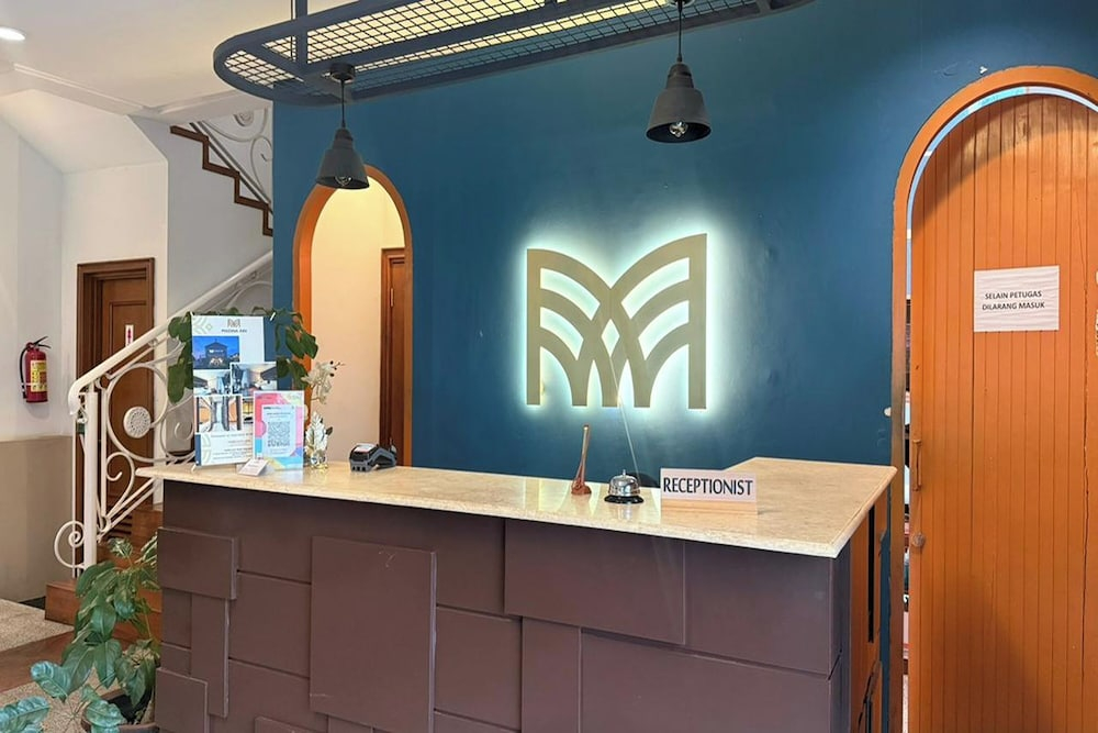 Madina inn Hotel & Hostel Yogyakarta