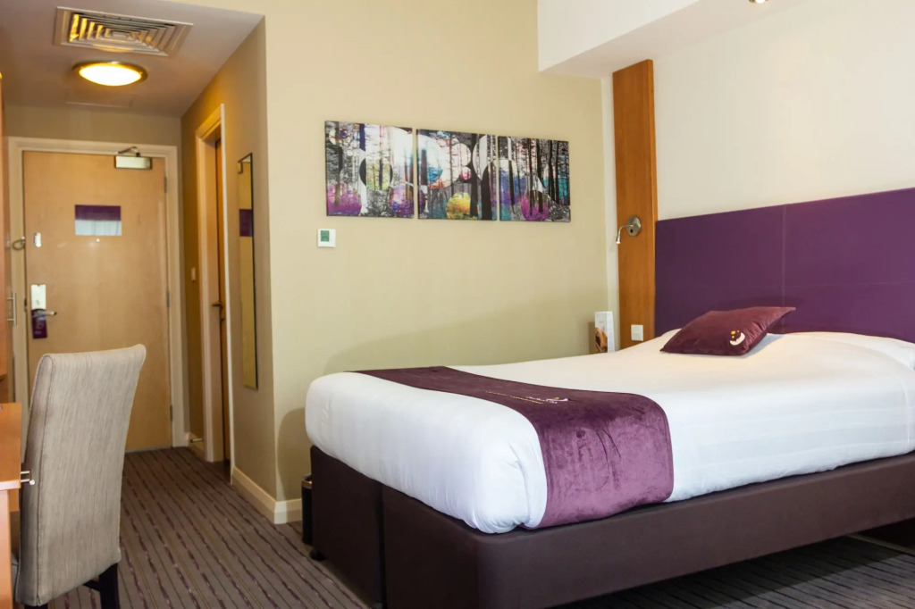 Premier Inn Dubai Investments Park - An Emirates Group Company