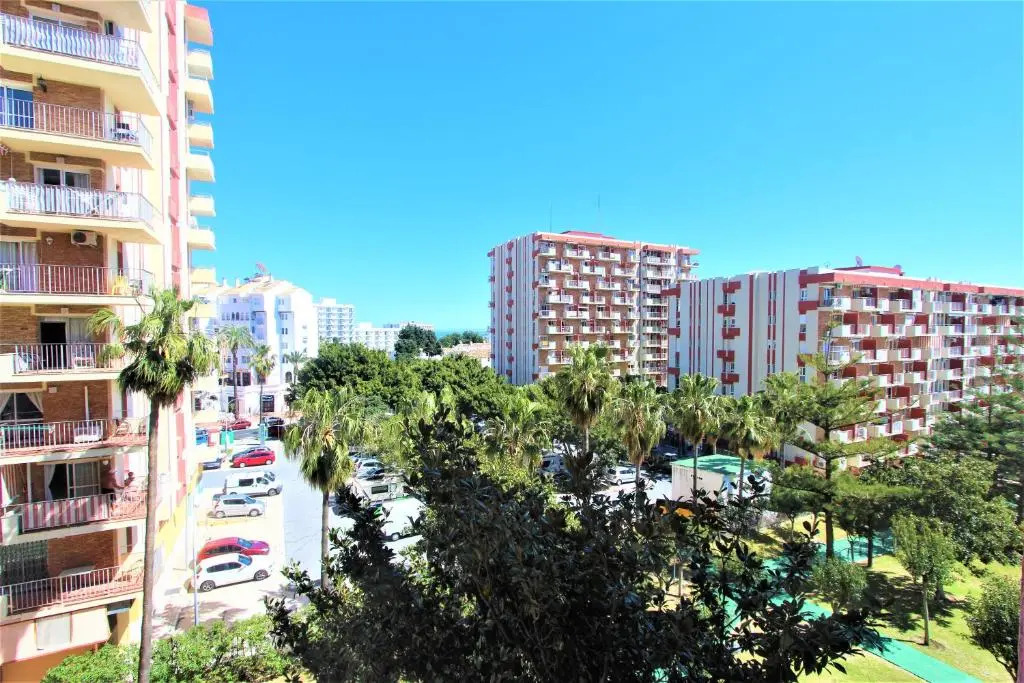 237 Minerva Apartamentos - PISCINA ABIERTA - EXCELENTE CONEXIÓN WIFI