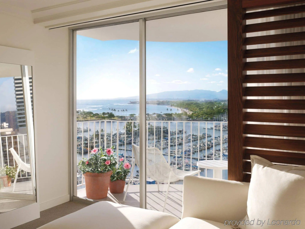 Hilton Vacation Club The Modern Honolulu