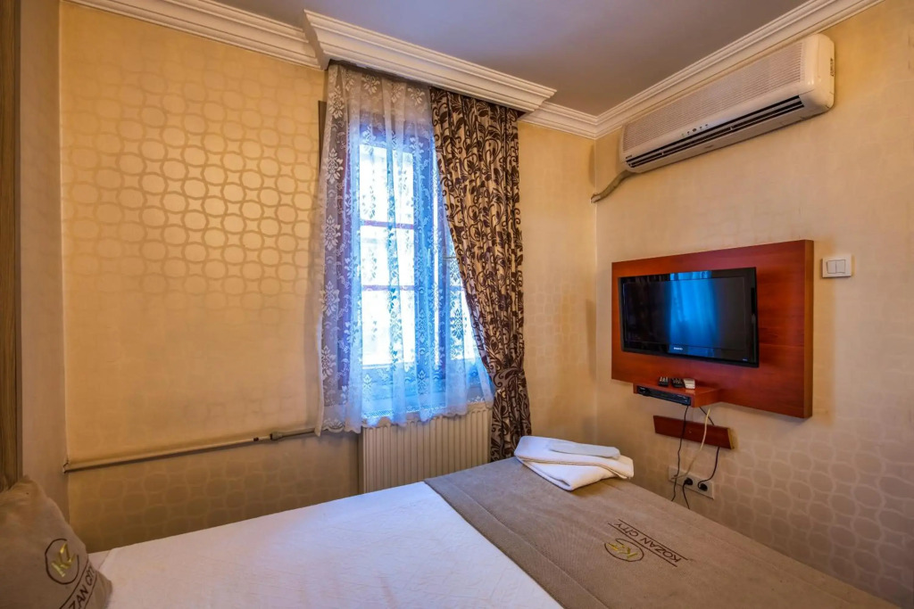 Kozan City Hotel
