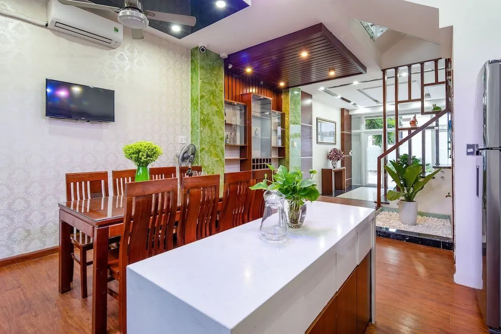 T P Luxury House