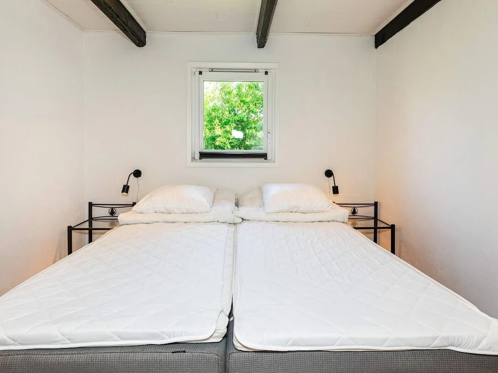 6 Person Holiday Home in Logstor