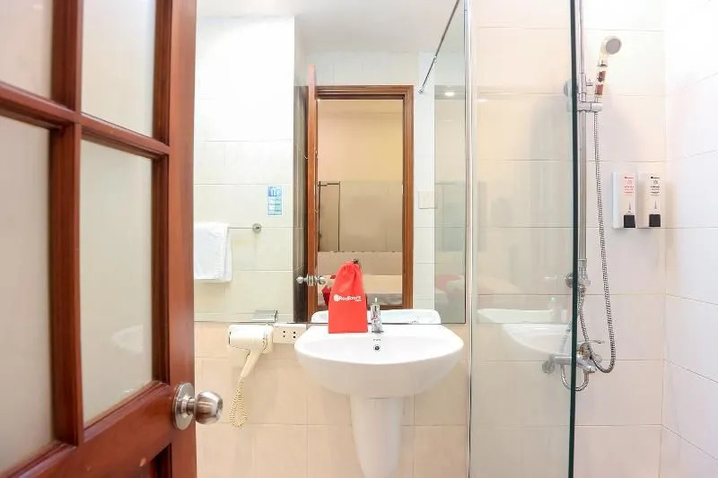 Reddoorz Near Nguyen Hue Walking Street 3