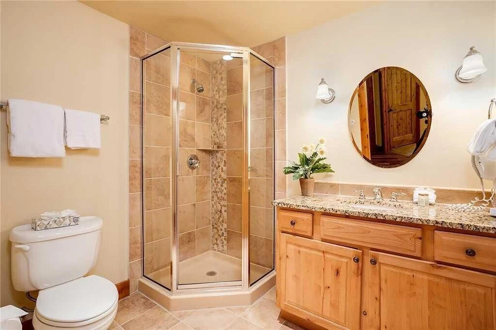 5208 Emerald Lodge, Trappeur's Crossing Apartment 4