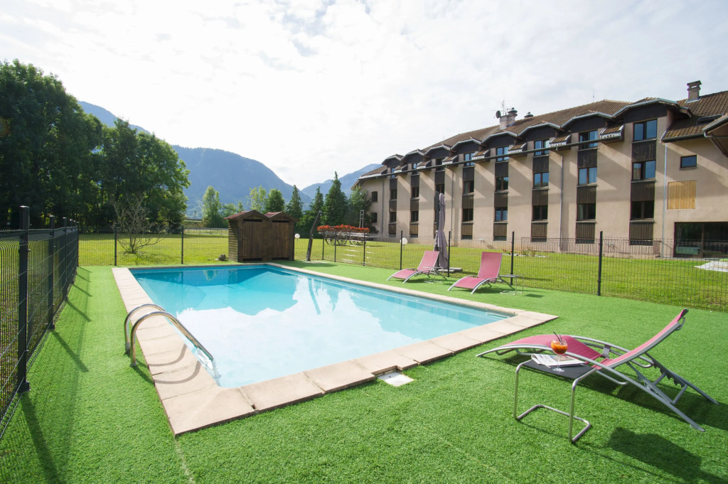 B&B HOTEL Saint-Pierre-en-Faucigny Bonneville