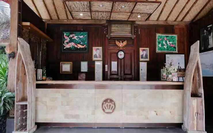 Hotel Mahkota Plengkung by ecommerceloka