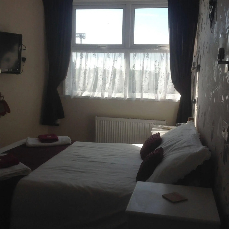 Cleasewood Guest House