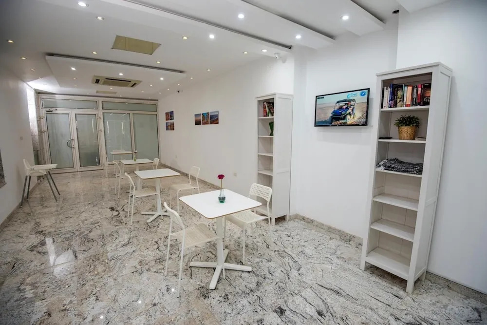 Lilly City Center Hostel