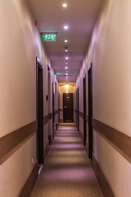 Central Hotel 21