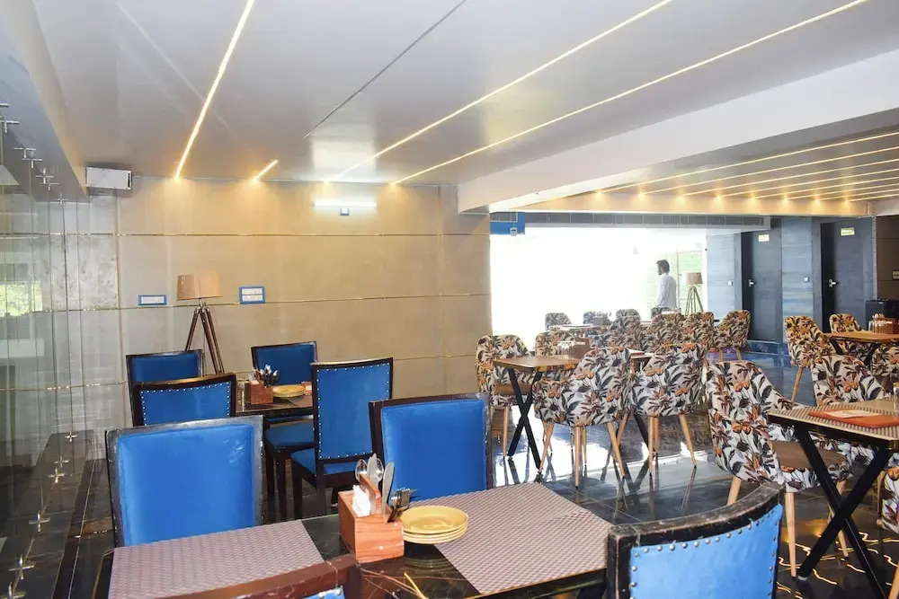 Country Ambience Hotel By Jags City Mall