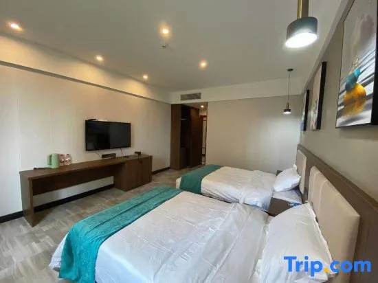 Yijia Hotel