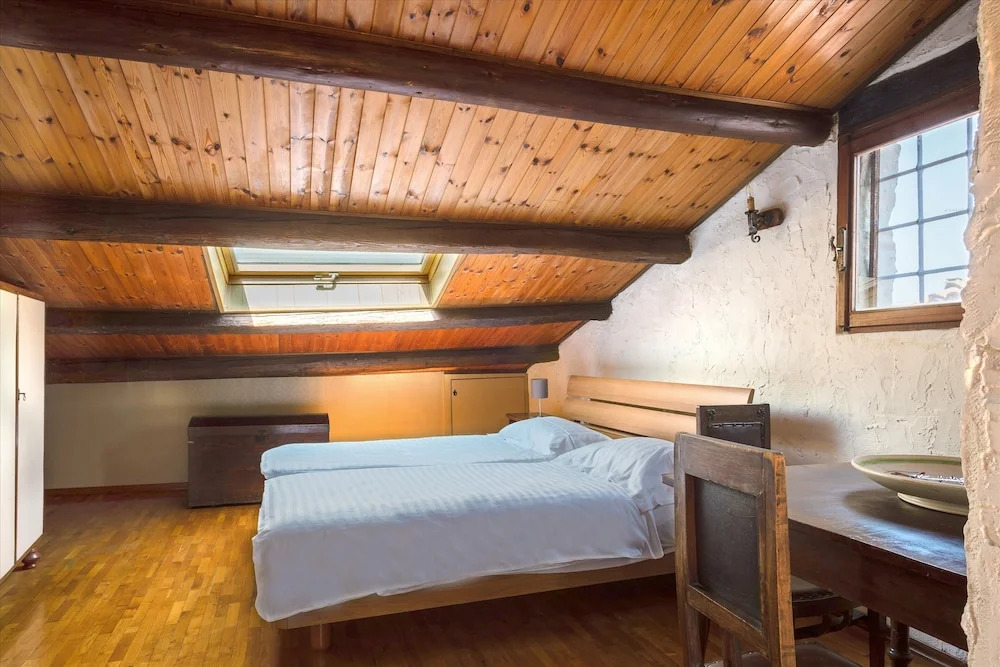 Exclusive Palazzo Schifanoia Apartment