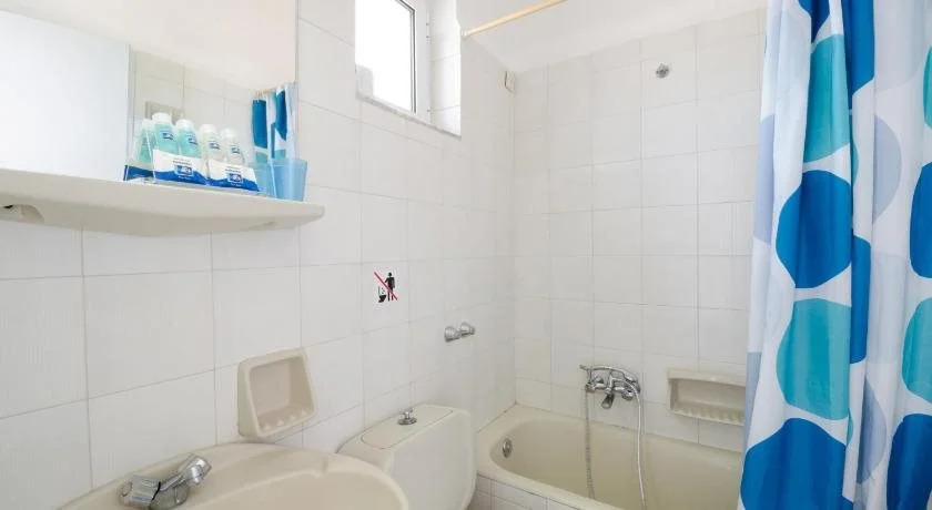 Antomar Apartments and Studios