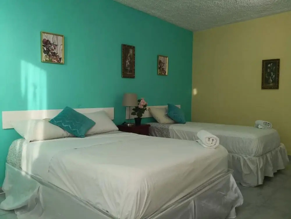 Jerusalem of Cancun Pansion Apts.