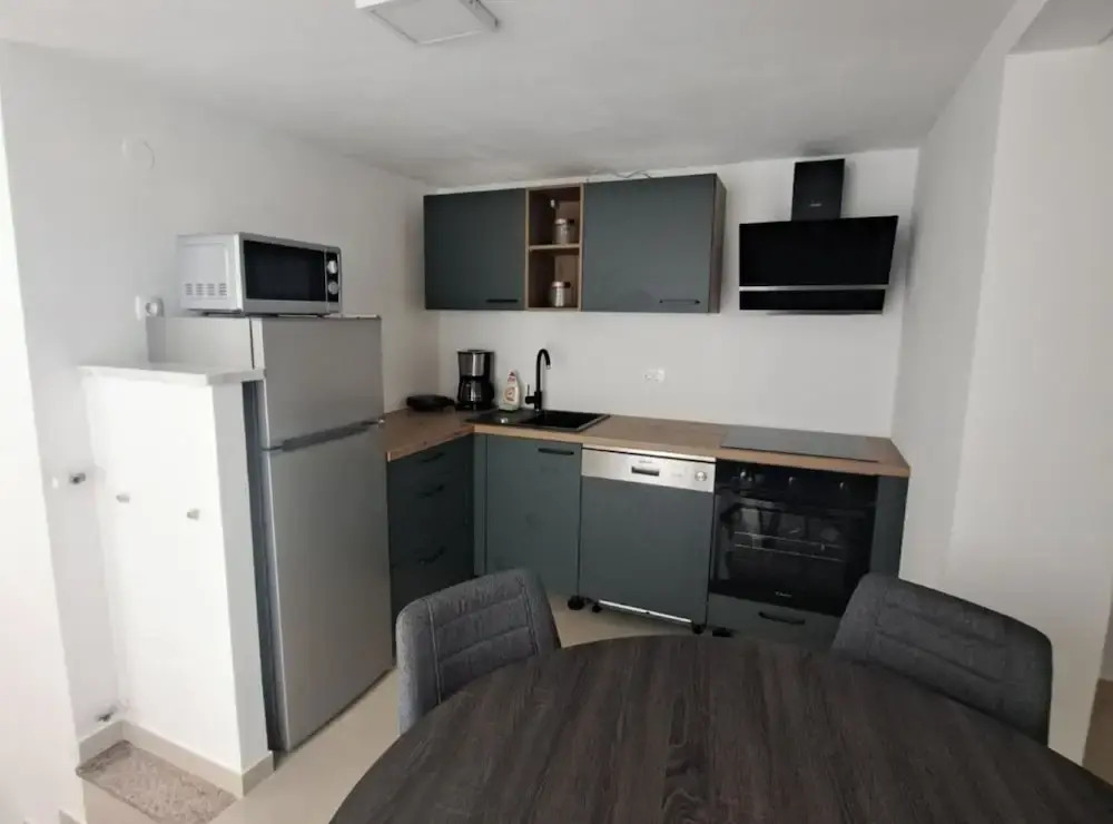 Elegant Brsec Apartments With Sea View