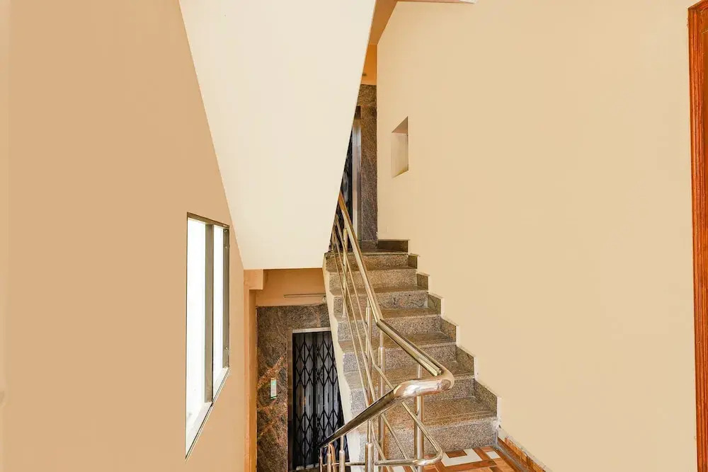 FabHotel Seven Inn Home Stay