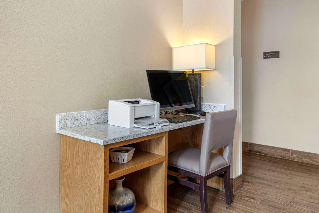 Baymont Inn & Suites