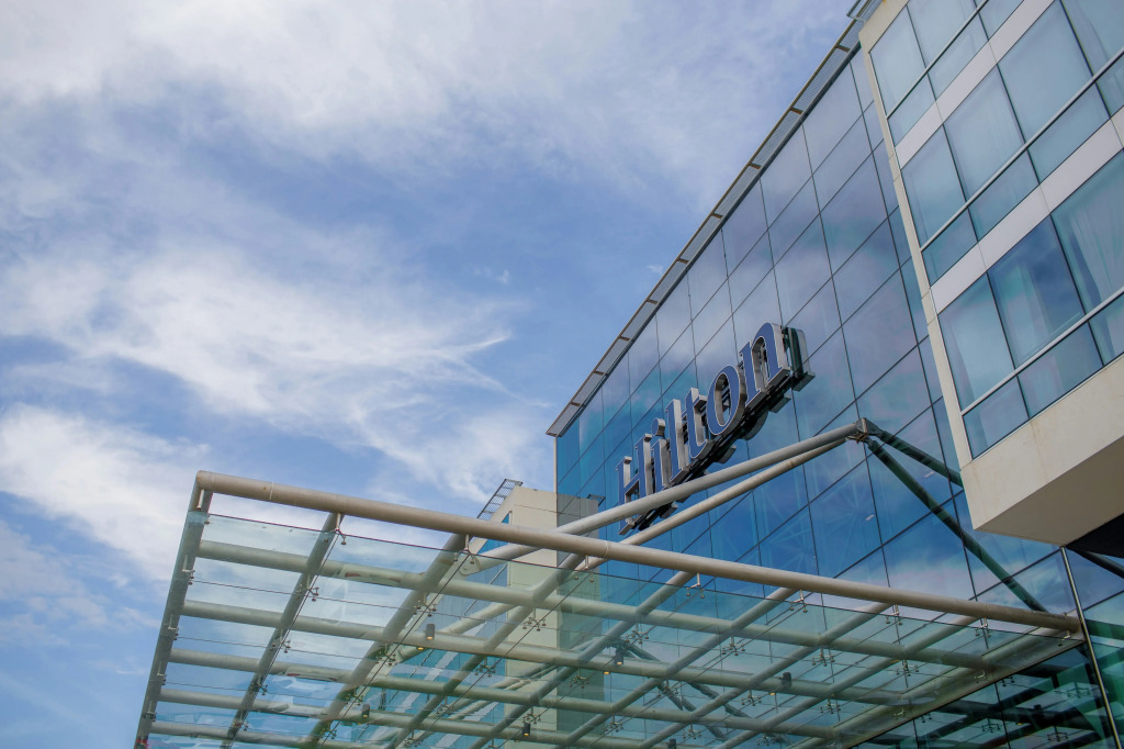 Hilton Pilar
