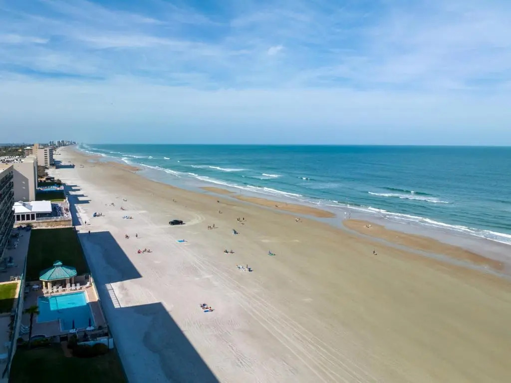 Ocean Towers 2102 by Distinctive Beach Rentals
