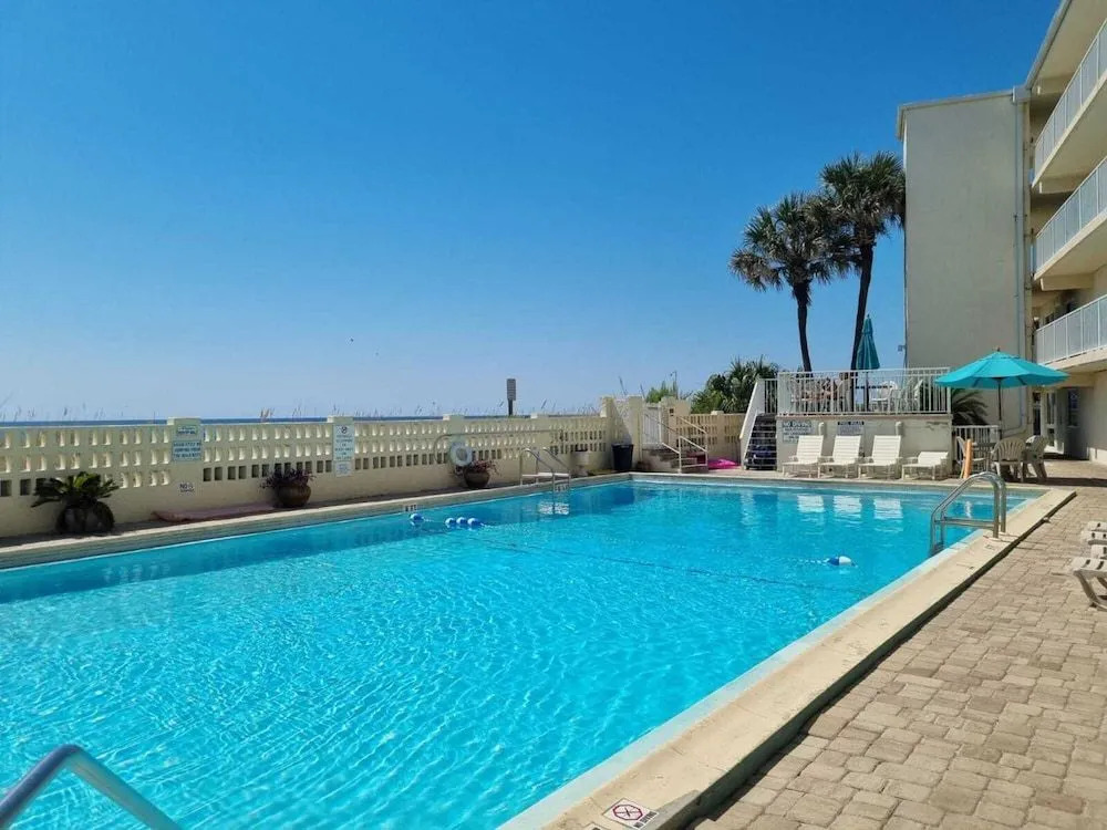 Aqua Villa 302