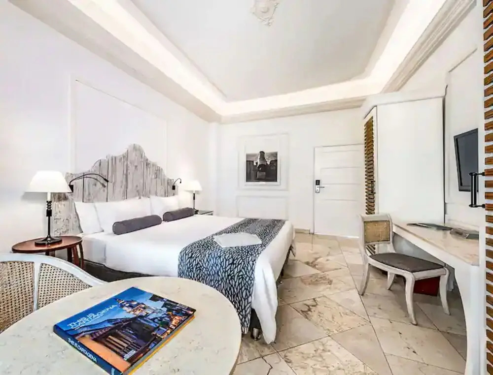 "room in Lodge - Hc-pvj Hotel Room Facing The Sea With Pool Air Conditioning And Wifi"