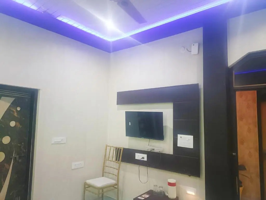 Hotel Krishna Manu Palace