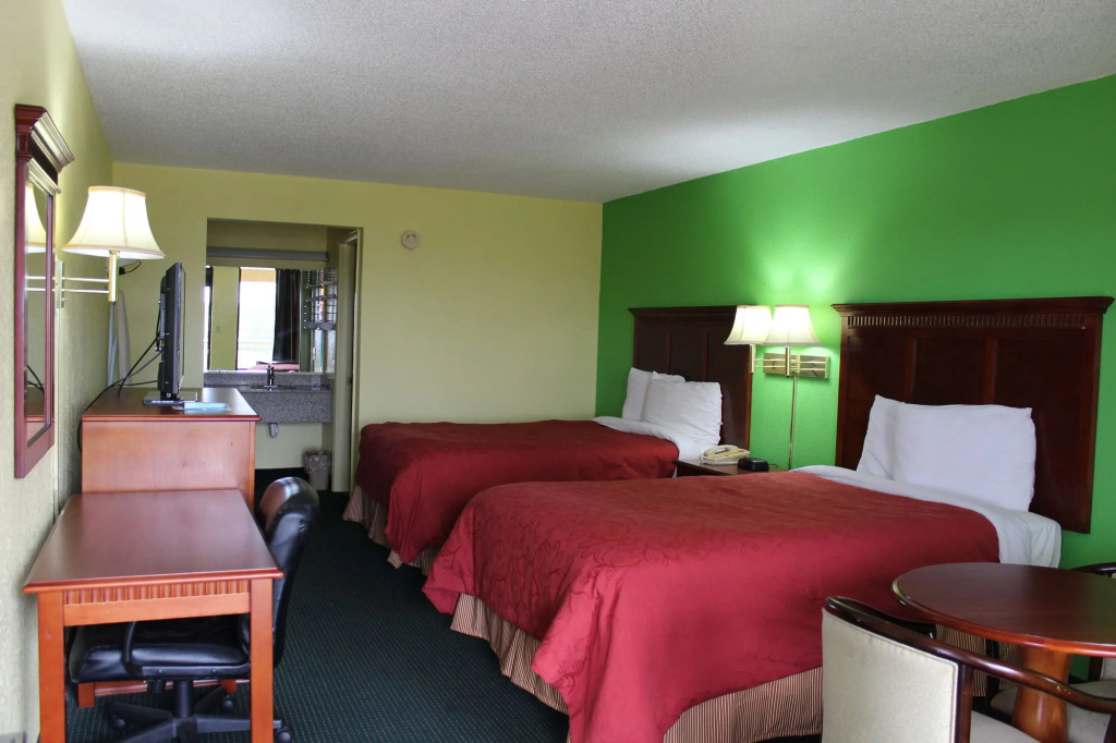 Executive Inn