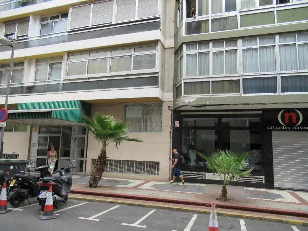 Apartamento 1ª linea Las Canteras -vista mar con terraza y wifi - 307