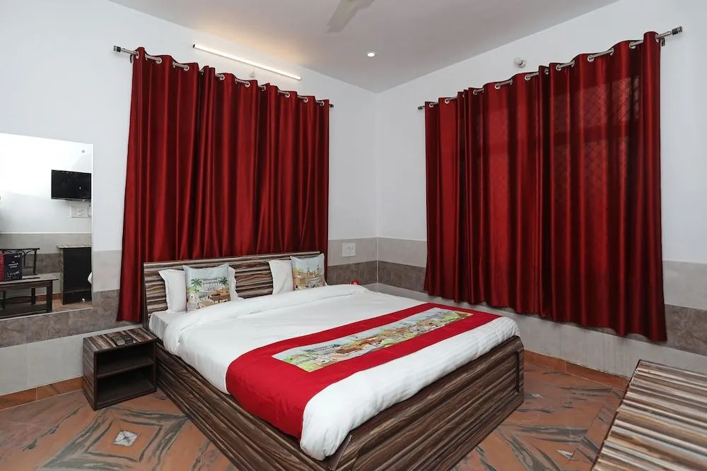 OYO 10610 Anand Guest House