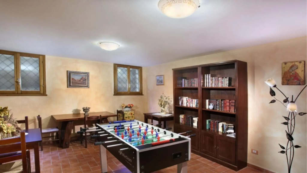 Superb Villa at Short Distance From Montecatini Pool Basketball Court Soccer Ping-pong Mountain-villa Ferrette
