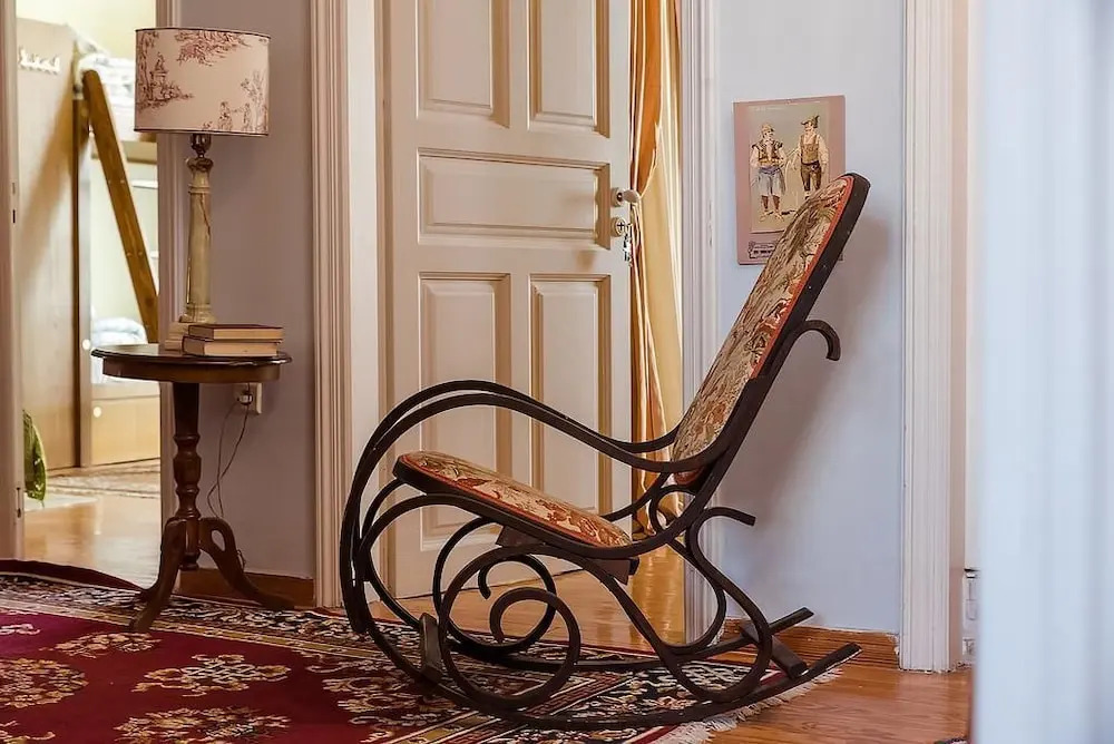Athens Quinta