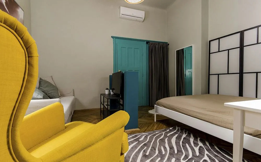 Saffron Apartment