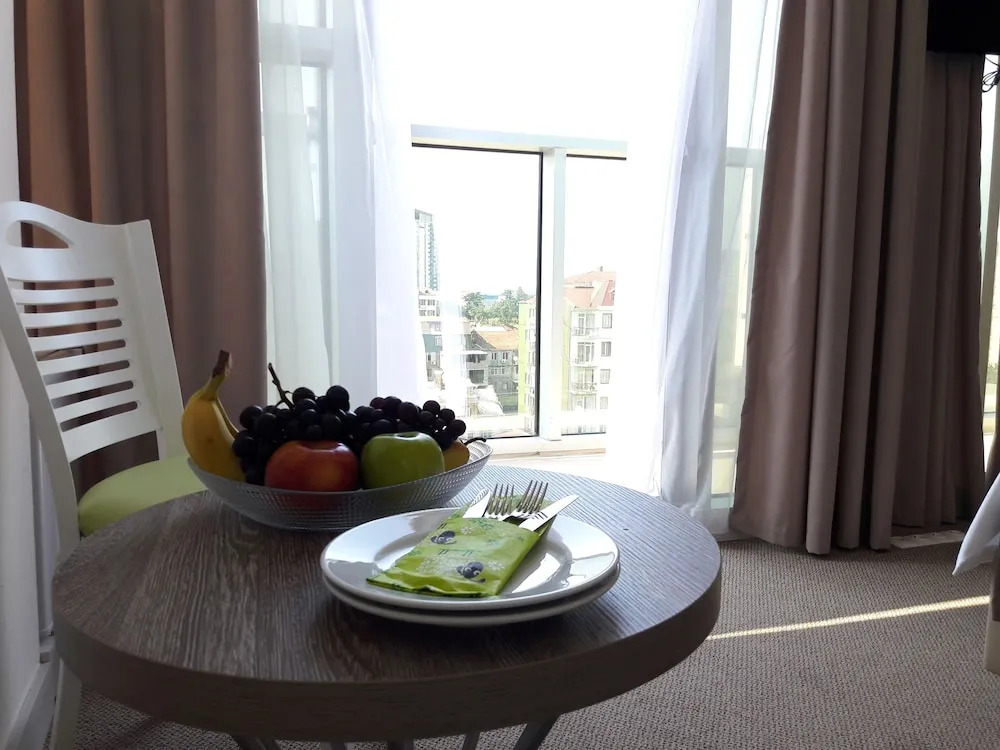 Hotel Green Glass